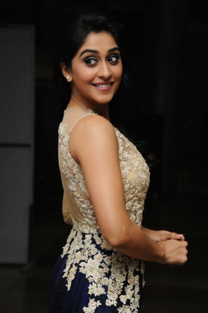 Regina-at-Pilla-Nuvvu-leni-Jeevitham-Success-Meet